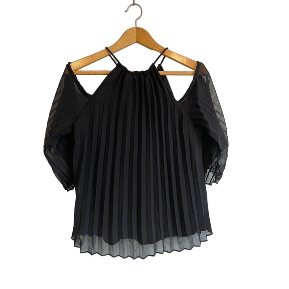 BB Dakota black cold shoulder sheer pleated top halter tasseled. Size Med. - Picture 2 of 6